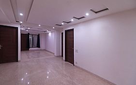 Hotel O Pari Residency